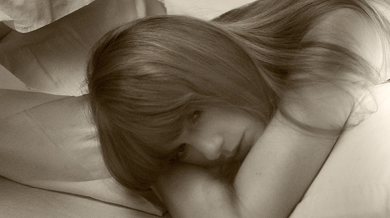 ミュージシャン taylor swift talks about her new album Taylor Swift Tells The Stories Behind Her New Album In Amazon