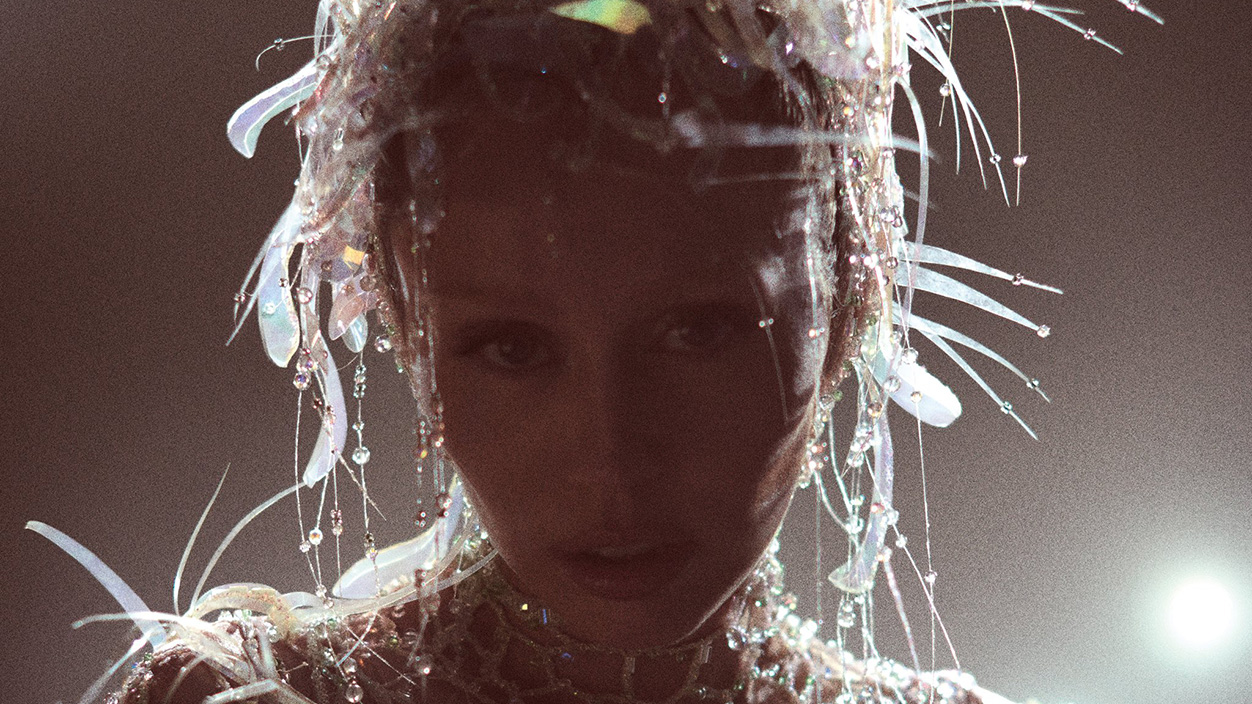 新品 完売 Miley Cyrus / Something Beautiful Miley Cyrus - Something Beautiful - Amazon.com Music