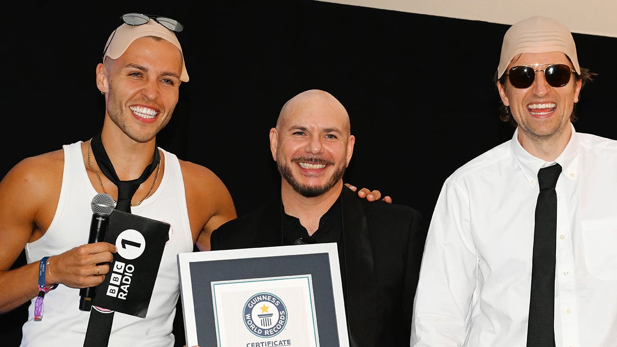 Pitbull Sets Guinness World Record Title for ‘Largest Gathering of People W